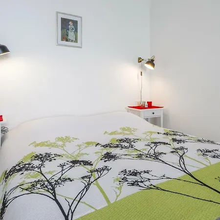 Apartment Fm *