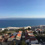 Apartment Fm Split